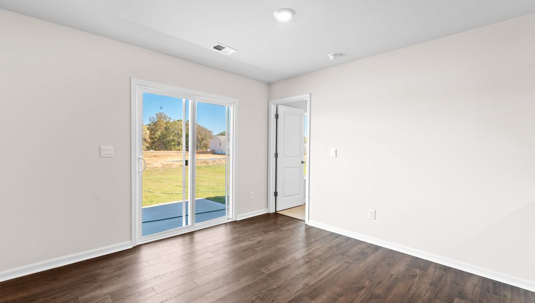 Representative unfurnished interior of a home built from the Macon by D.R. Horton in Lightwood Cottages, Moore (Image 16).