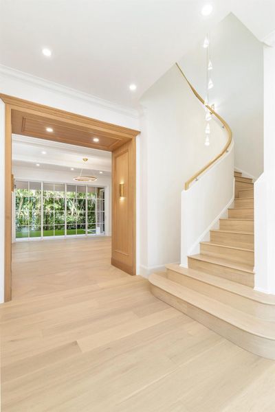 Spacious, unfurnished interior of a new home in , West Palm Beach (Image 48).