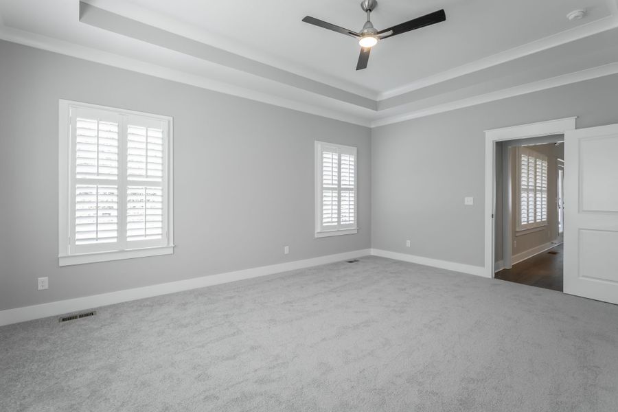 Representative unfurnished interior of a home built from the Autumnbrook C by Riverstone Construction, LLC in Pine Ridge, Soddy-Daisy (Image 17).