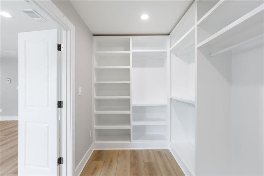 Spacious, unfurnished interior of a new home in , Lithonia (Image 27). Spacious, unfurnished interior of a new home in , Lithonia (Image 27).