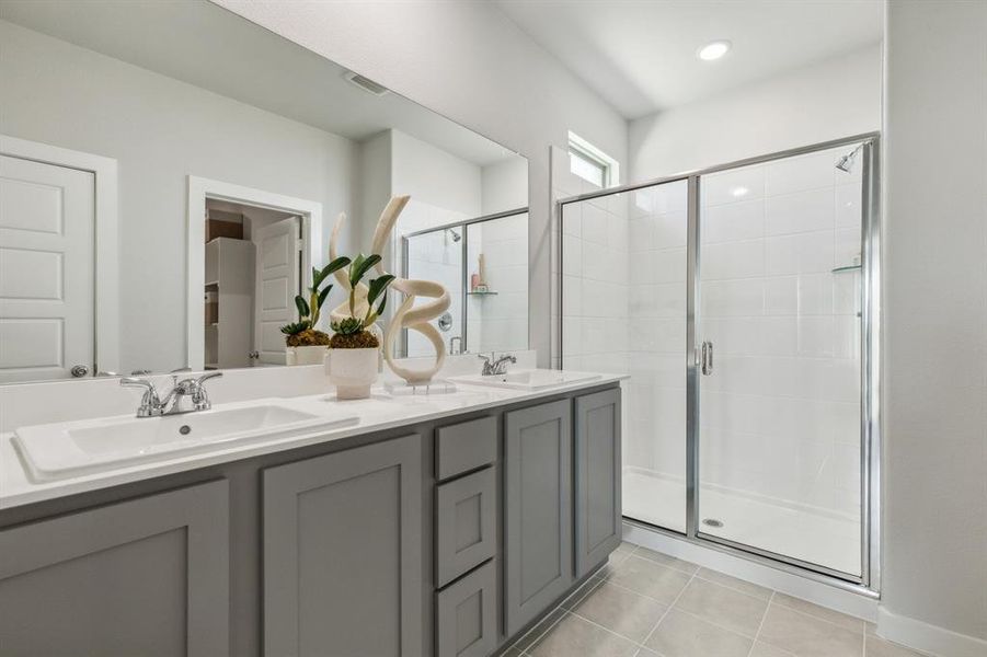 Furnished interior view inside a new home in Morningstar, Aledo (Image 13).