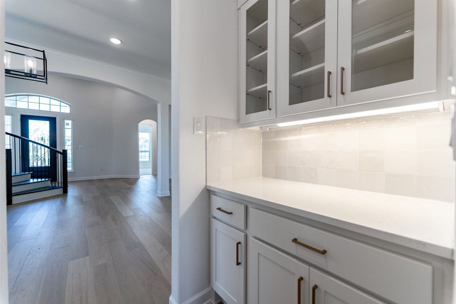 Furnished interior view inside a new home in Heath Golf & Yacht Club, Heath (Image 8).