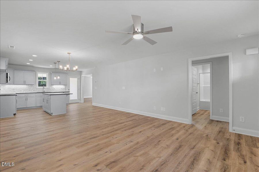12-303 N West St-12