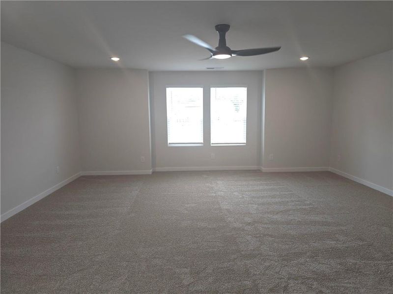 Spacious, unfurnished interior of a new home in Southern Hills, McDonough (Image 28).