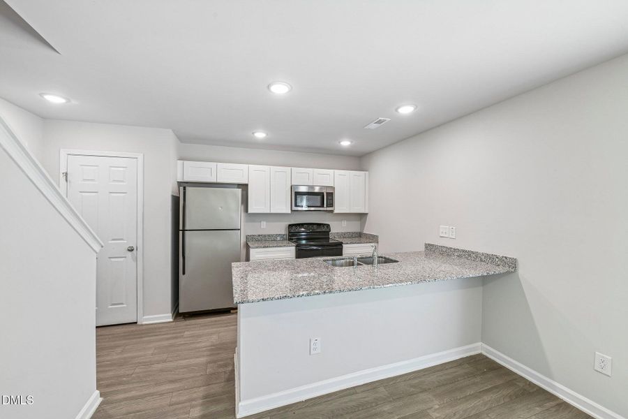 14-web-or-mls-Keith Pl-S0505-014