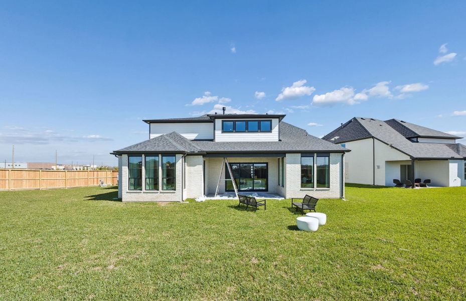 Representative exterior details of a home built from the Ferris by Pulte Homes in Ryehill, Rosenberg (Image 4).