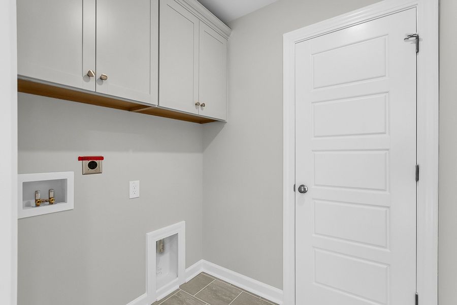 Spacious, unfurnished interior of a new home in Pineland Preserve, Summerville (Image 49). Spacious, unfurnished interior of a new home in Pineland Preserve, Summerville (Image 49).
