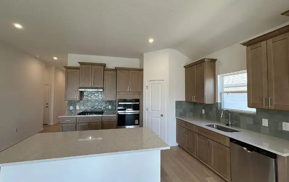 Furnished interior view inside a new home in Porter Country, Buda (Image 5).