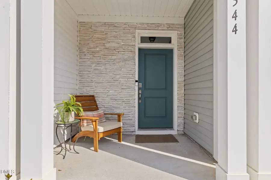 42-web-or-mls-544-Barrington-Row-42