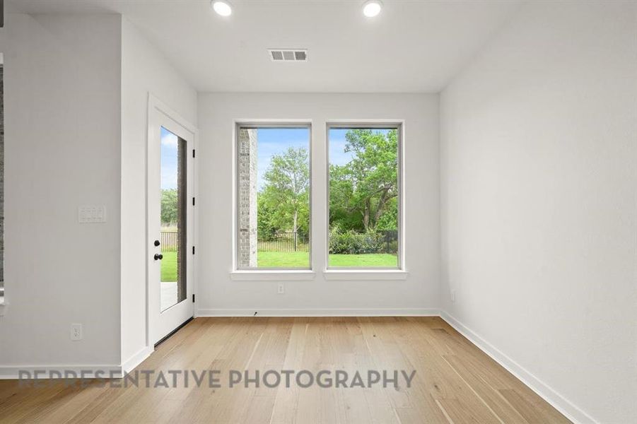 Spacious, unfurnished interior of a new home in Sandbrock Ranch, Aubrey (Image 16).