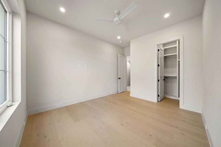 Spacious, unfurnished interior of a new home in , Dallas (Image 21).