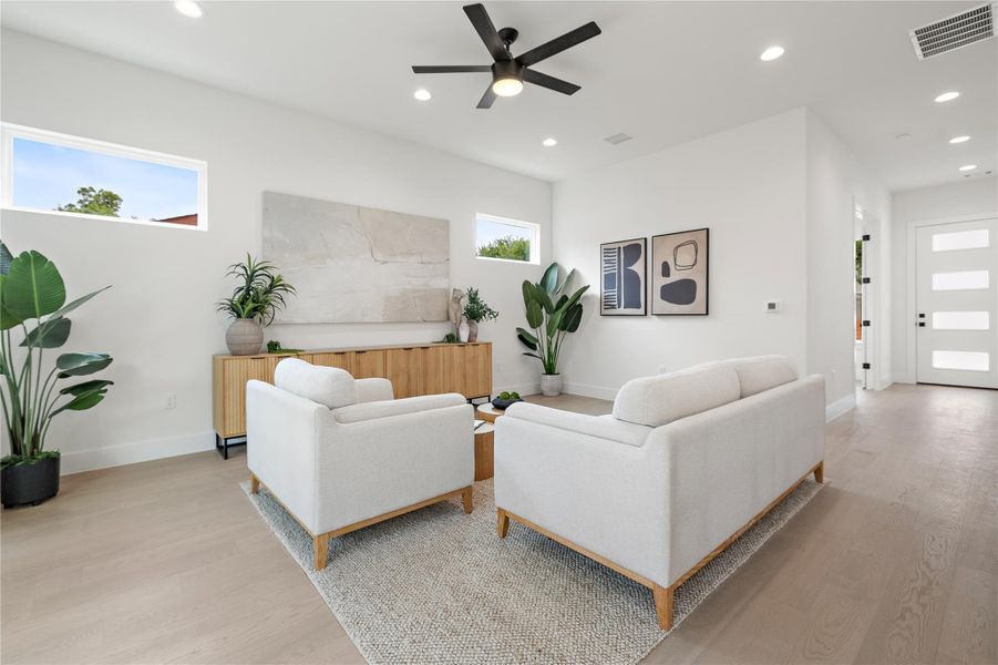 Furnished interior view inside a new home in , Austin (Image 27). Furnished interior view inside a new home in , Austin (Image 27).