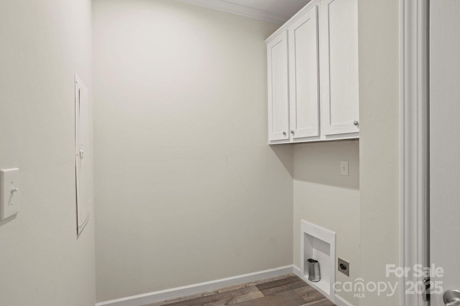 Spacious, unfurnished interior of a new home in , Asheville (Image 21).