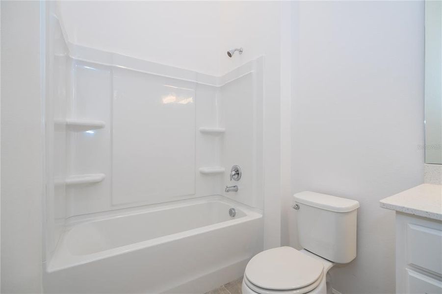 Furnished interior view inside a new home in , Orlando (Image 7).