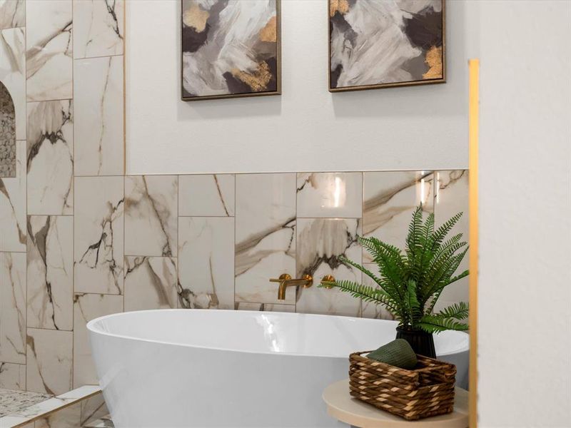 Furnished interior view inside a new home in , Fort Worth (Image 19).