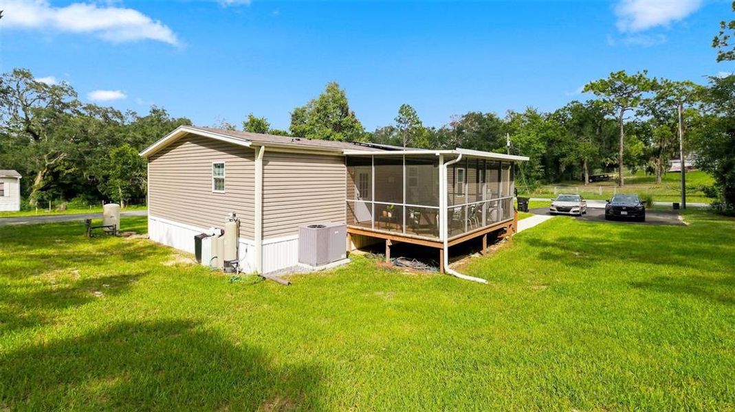 Exterior details and patio area of a home in , Hernando (Image 24).