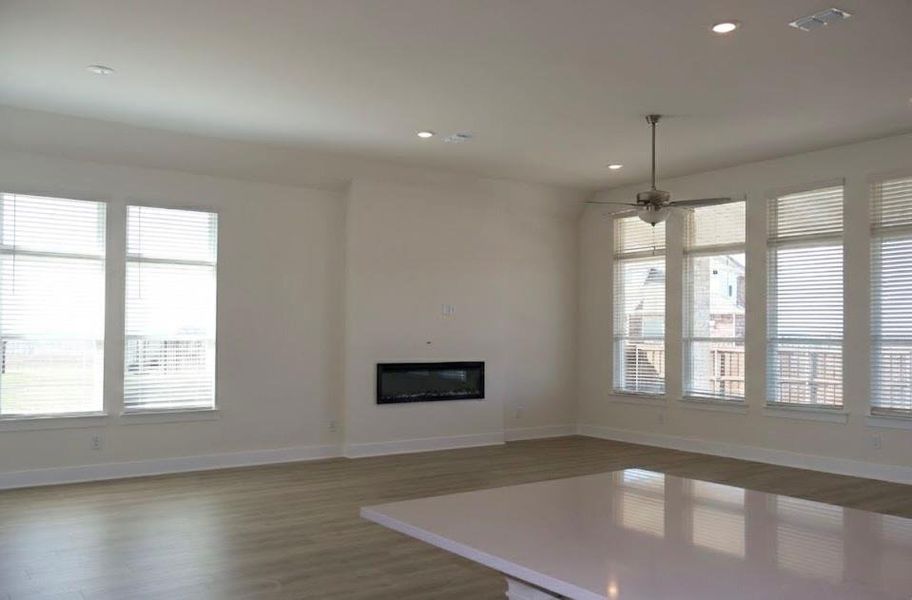 Spacious, unfurnished interior of a new home in Polo Ridge, Forney (Image 8).