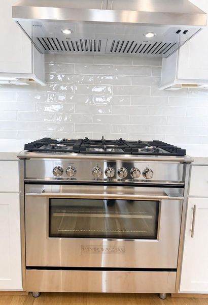 Luxury Fisher Paykel Appliances - 36 Inch Gas Range w/ Convection Oven