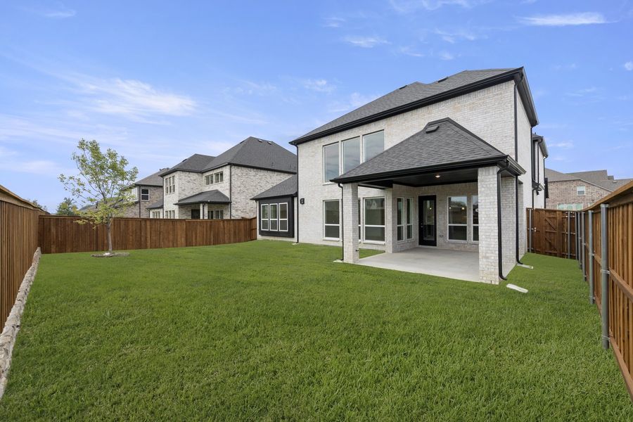 Exterior details and patio area of a home in Nelson Lake Estates, Rockwall (Image 4).