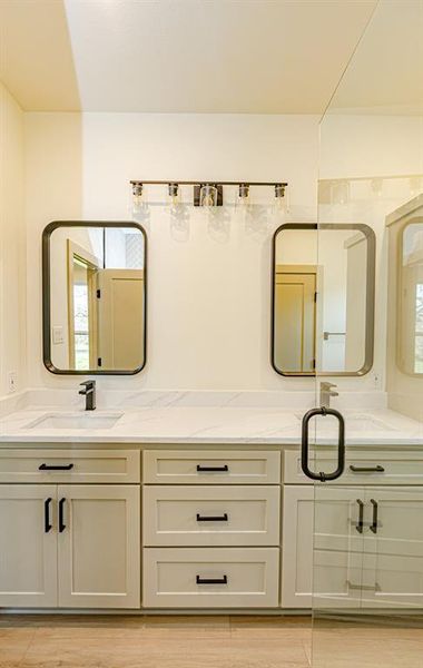 Furnished interior view inside a new home in , Cleburne (Image 8).