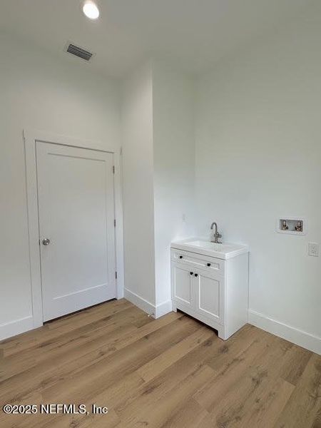 Spacious, unfurnished interior of a new home in , Palm Coast (Image 20).