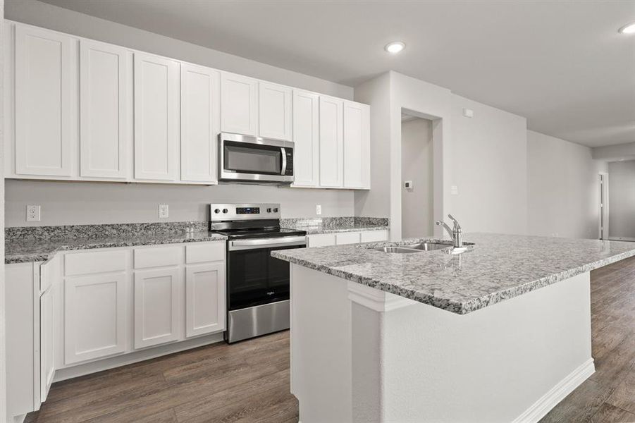 Furnished interior view inside a new home in Deer Creek, Fort Worth (Image 3). Furnished interior view inside a new home in Deer Creek, Fort Worth (Image 3).