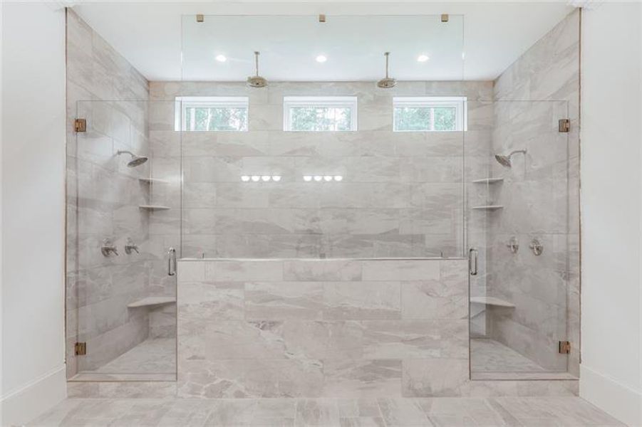 Spacious, unfurnished interior of a new home in , Athens (Image 27).