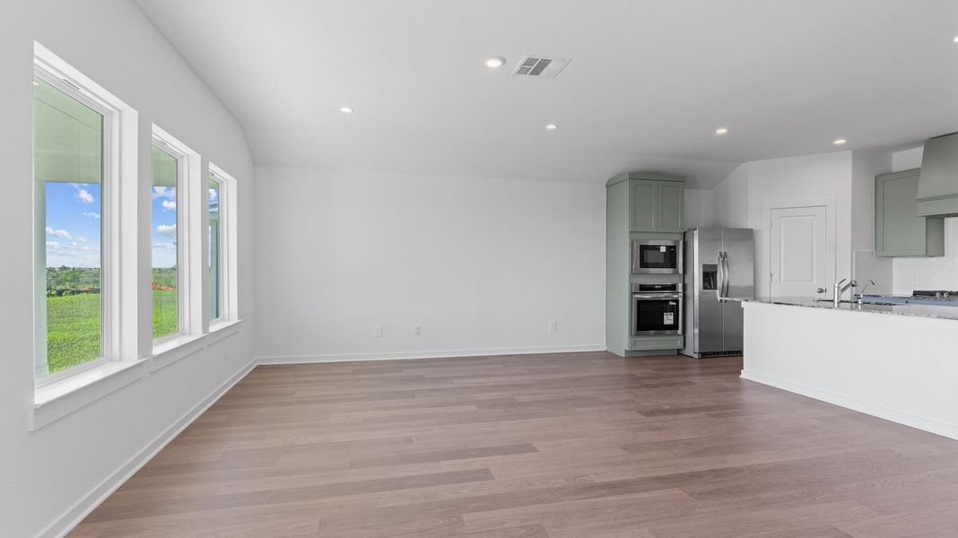 Spacious, unfurnished interior of a new home in Grand Cay Harbour, Texas City (Image 8). Spacious, unfurnished interior of a new home in Grand Cay Harbour, Texas City (Image 8).