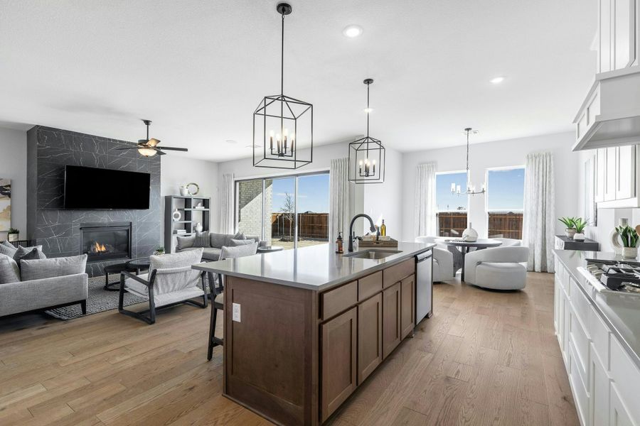 Furnished interior view inside a new home in Kentsdale Farms, DeSoto (Image 9).