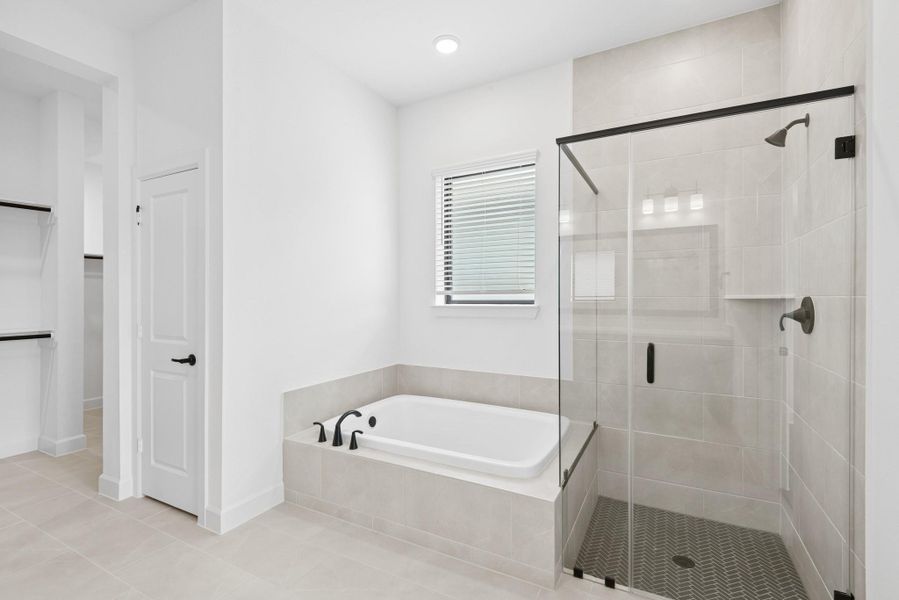 Furnished interior view inside a new home in Pomona 45' Homesites, Manvel (Image 16).