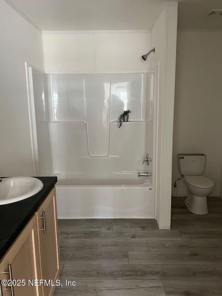 Furnished interior view inside a new home in , Callahan (Image 9).