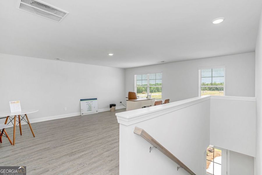 Spacious, unfurnished interior of a new home in Harley Farms South, Bonaire (Image 21).