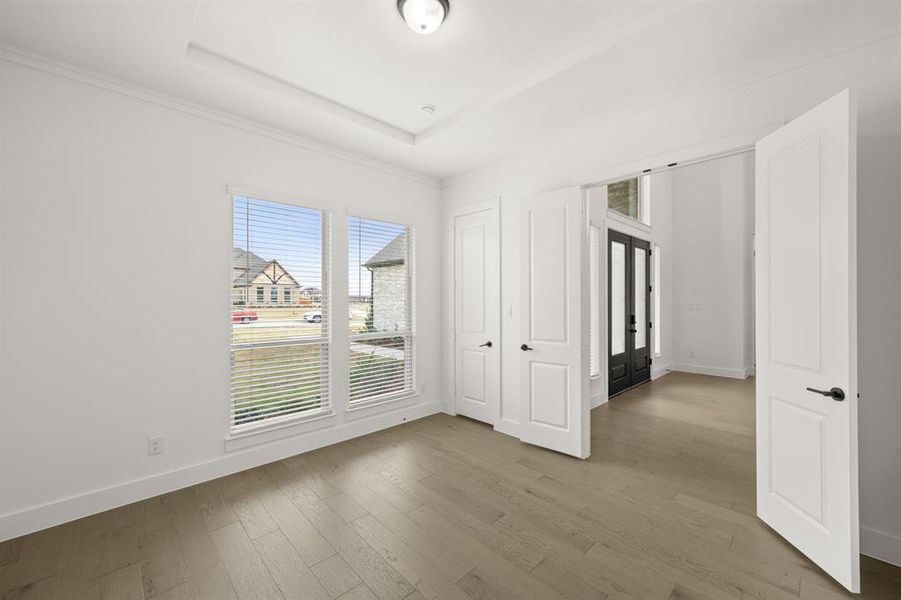 291 Cheyenne Mountain- Study-1