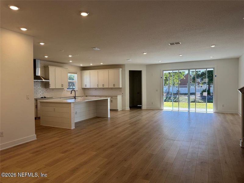 Image 10 of a home in Pirates Bluff.