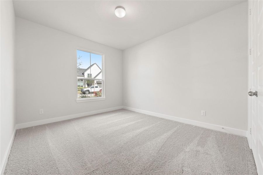 Spacious, unfurnished interior of a new home in Kresston - 65', Montgomery (Image 19).