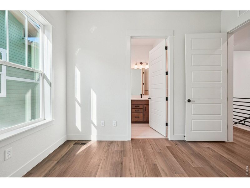 Spacious, unfurnished interior of a new home in Villa Collection, Fort Collins (Image 32).