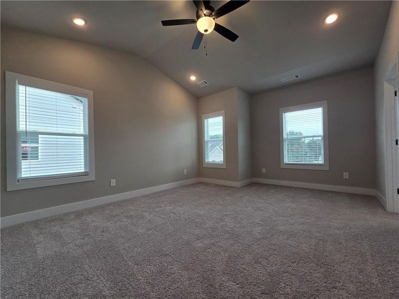 Spacious, unfurnished interior of a new home in , Tucker (Image 16).