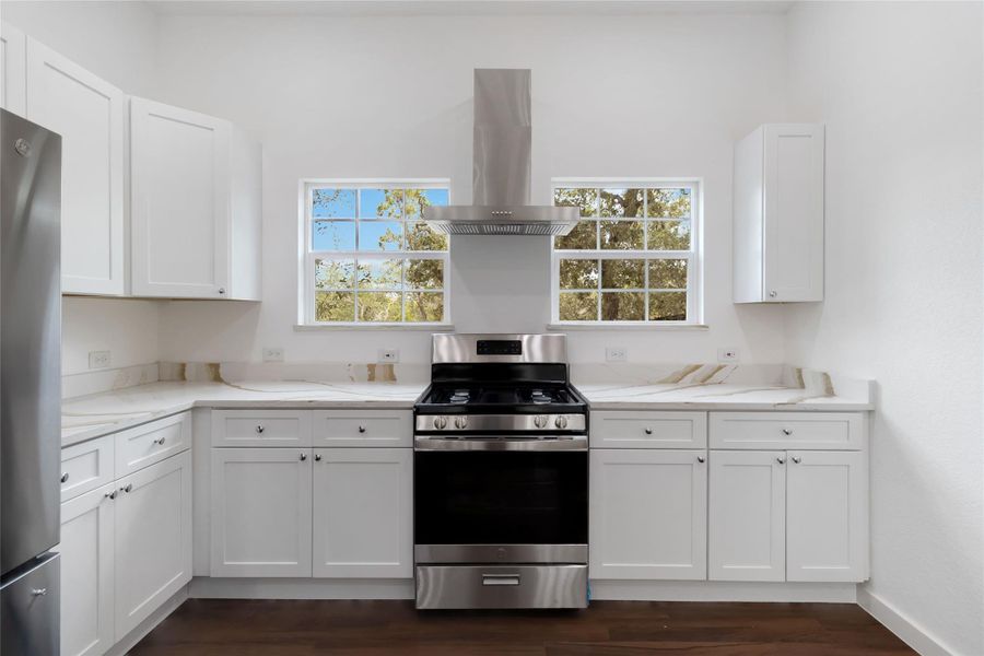 Furnished interior view inside a new home in , Wimberley (Image 11).
