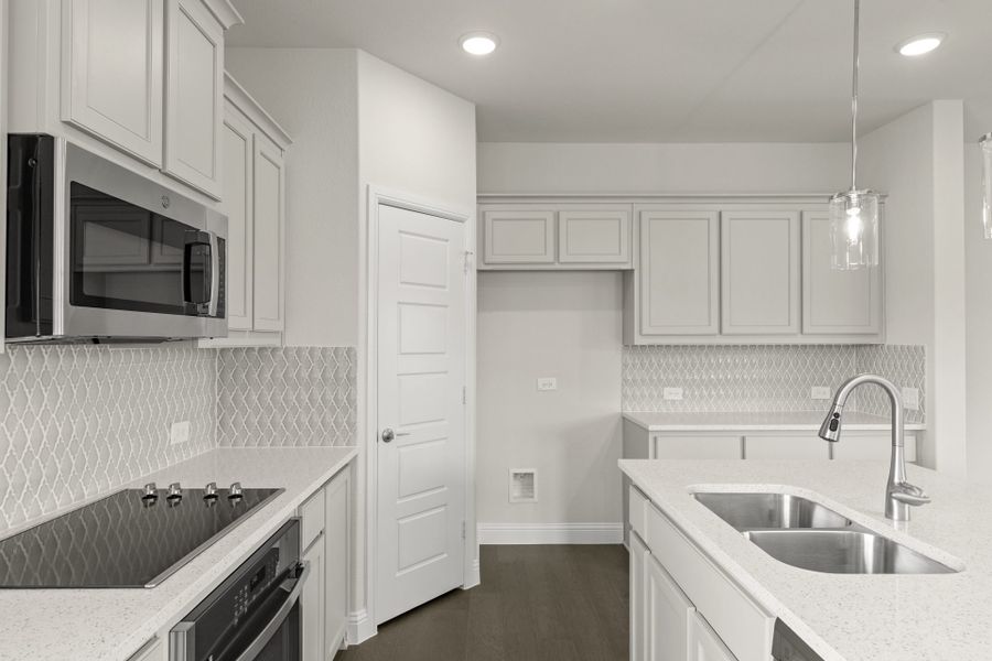 Furnished interior view inside a new home in Keeneland, Aubrey (Image 6).