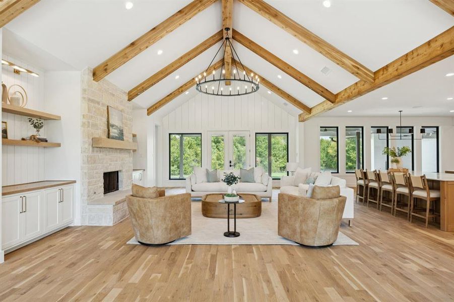 Enjoy panoramic views of the lush greenbelt. Enjoy panoramic views of the lush greenbelt.