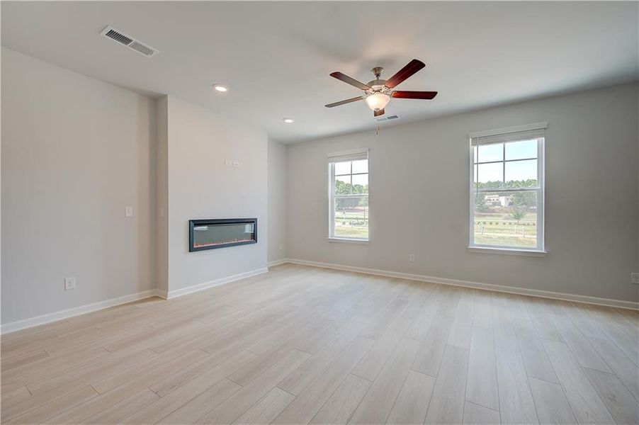 Spacious, unfurnished interior of a new home in Daybreak, Newnan (Image 28).