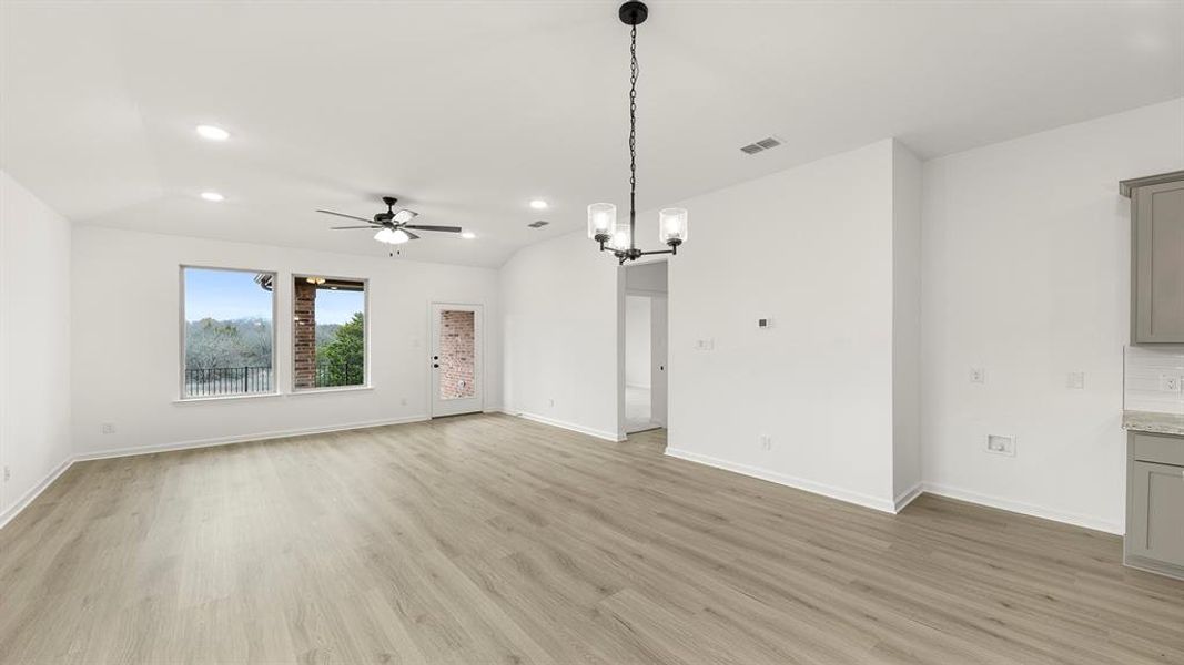 12. 1642 Gracehill - Dining (2)