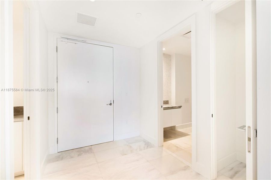 Image 20 of a home in .