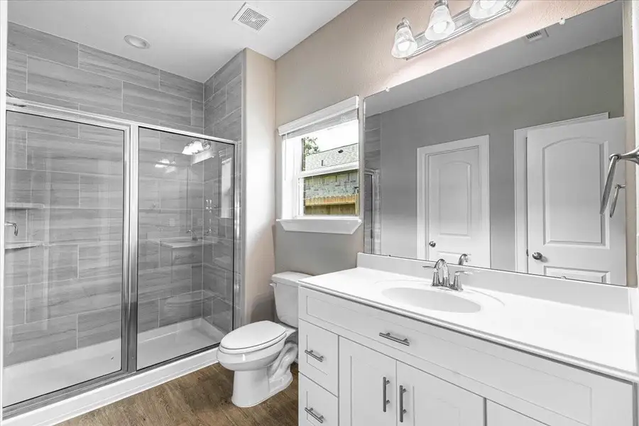 Furnished interior view inside a new home in , Houston (Image 6). Furnished interior view inside a new home in , Houston (Image 6).