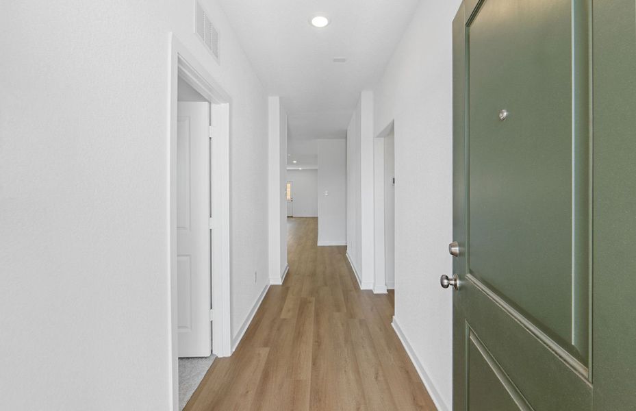 Spacious, unfurnished interior of a new home in Skyview, Belton (Image 20). Spacious, unfurnished interior of a new home in Skyview, Belton (Image 20).