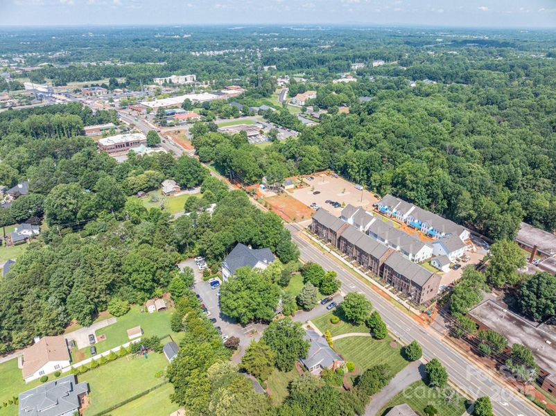 Image 37 of a home in .