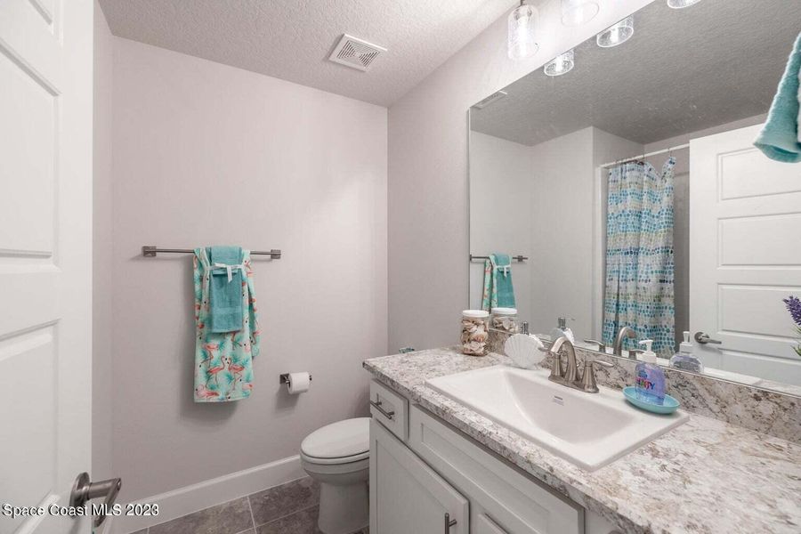Representative furnished interior of a home built from the 1415 by Adams Homes in Winding Oaks, Weeki Wachee (Image 11).
