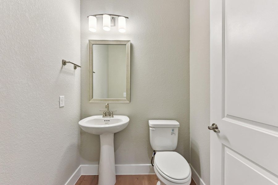 Furnished interior view inside a new home in Sun City Texas, Georgetown (Image 11).