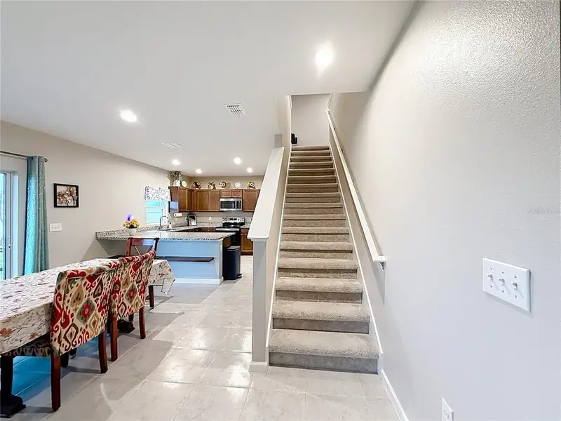Furnished interior view inside a new home in , Sumterville (Image 27).