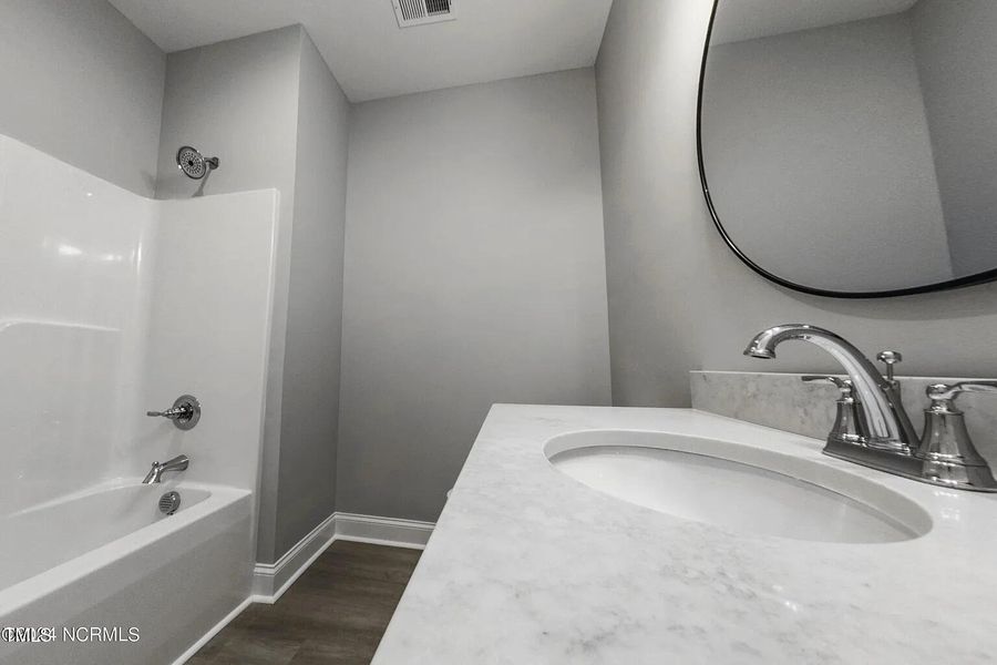 90ded3cc08738aaf281380d84137299c-uncropp